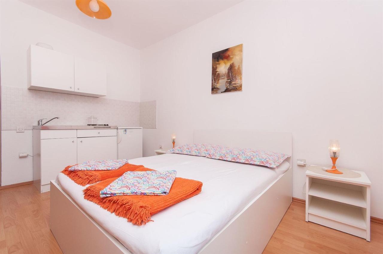 Apartments Zorica Tučepi Exterior foto